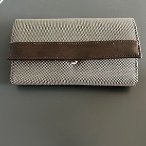 NWOT Kaela wallet